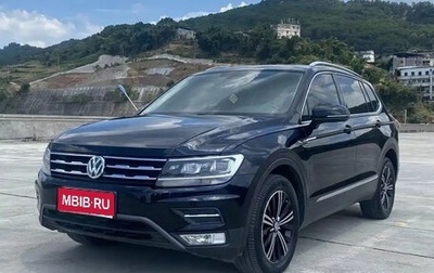 Volkswagen Tiguan II, 2021 год, 1 790 001 рублей, 1 фотография