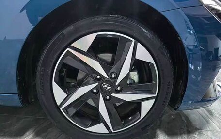 Hyundai Elantra, 2022 год, 1 490 000 рублей, 13 фотография