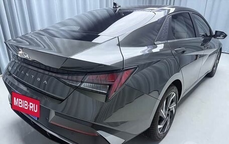 Hyundai Elantra, 2023 год, 1 600 000 рублей, 4 фотография