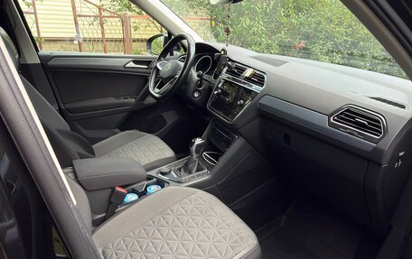 Volkswagen Tiguan II, 2020 год, 3 200 000 рублей, 7 фотография