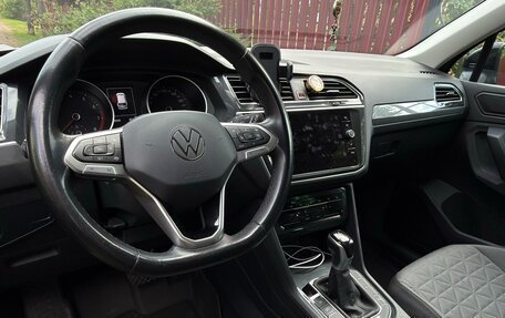Volkswagen Tiguan II, 2020 год, 3 200 000 рублей, 12 фотография