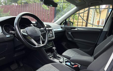 Volkswagen Tiguan II, 2020 год, 3 200 000 рублей, 11 фотография