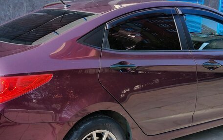Hyundai Solaris II рестайлинг, 2013 год, 800 000 рублей, 5 фотография