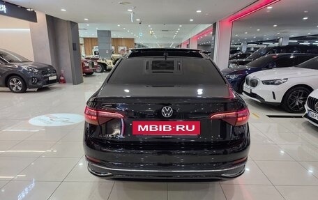 Volkswagen Jetta VII, 2022 год, 1 780 000 рублей, 4 фотография