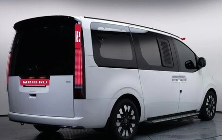 Hyundai Staria, 2025 год, 6 954 640 рублей, 3 фотография