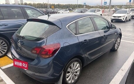 Opel Astra J, 2011 год, 720 000 рублей, 4 фотография