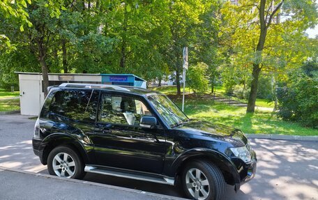 Mitsubishi Pajero IV, 2008 год, 2 400 000 рублей, 3 фотография