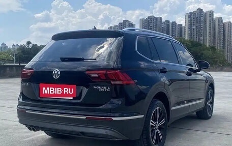 Volkswagen Tiguan II, 2021 год, 1 790 001 рублей, 5 фотография