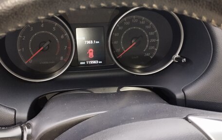 Mitsubishi Outlander III рестайлинг 3, 2012 год, 1 590 000 рублей, 10 фотография