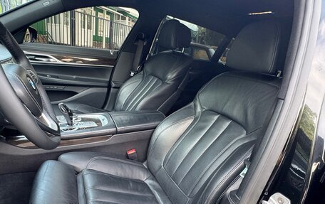 BMW 7 серия, 2018 год, 3 080 000 рублей, 10 фотография
