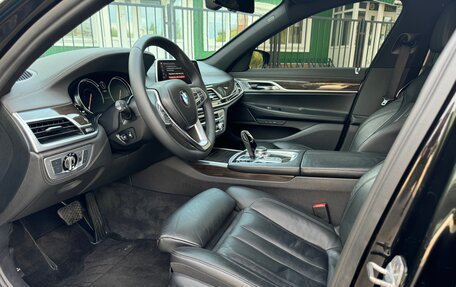 BMW 7 серия, 2018 год, 3 080 000 рублей, 9 фотография