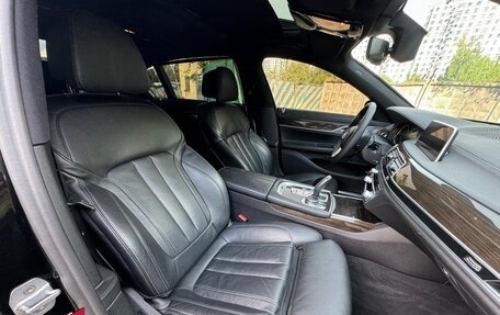 BMW 7 серия, 2018 год, 3 080 000 рублей, 12 фотография