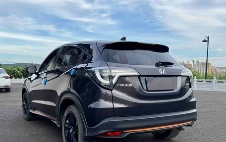Honda Vezel, 2022 год, 1 725 520 рублей, 3 фотография