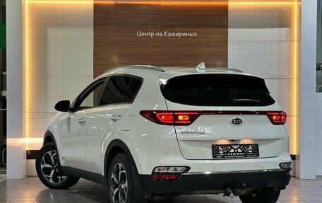 KIA Sportage IV рестайлинг, 2020 год, 2 299 990 рублей, 6 фотография