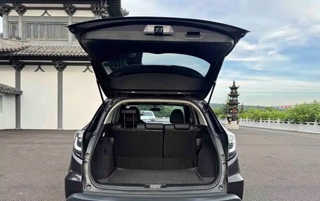 Honda Vezel, 2022 год, 1 725 520 рублей, 16 фотография