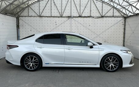 Toyota Camry, 2022 год, 3 050 000 рублей, 8 фотография
