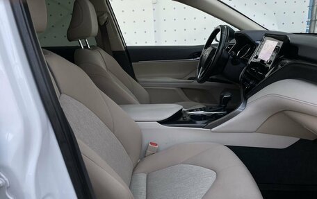 Toyota Camry, 2022 год, 3 050 000 рублей, 12 фотография