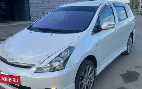 Toyota Wish II, 2004 год, 830 000 рублей, 2 фотография