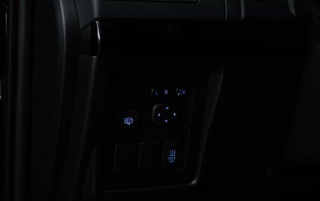 Toyota Land Cruiser Prado 150 рестайлинг 2, 2018 год, 4 712 444 рублей, 18 фотография