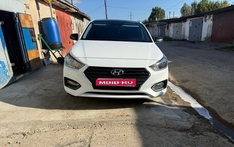 Hyundai Solaris II рестайлинг, 2019 год, 1 600 000 рублей, 1 фотография