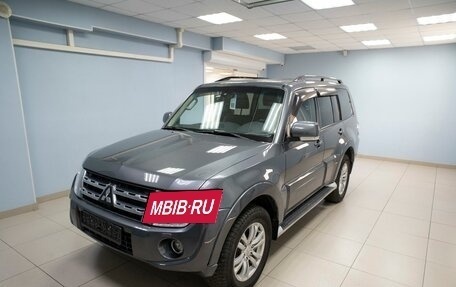 Mitsubishi Pajero IV, 2013 год, 1 799 000 рублей, 2 фотография