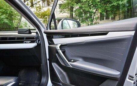Geely Atlas, 2024 год, 2 629 000 рублей, 17 фотография