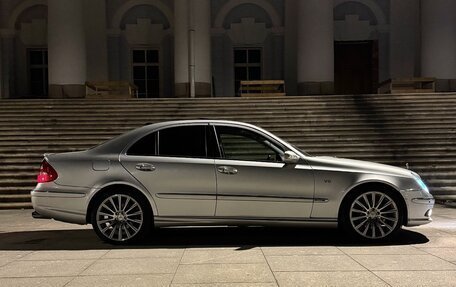 Mercedes-Benz E-Класс, 2004 год, 999 999 рублей, 6 фотография