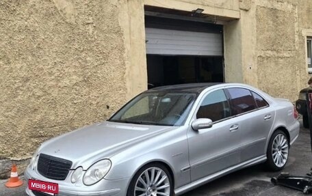 Mercedes-Benz E-Класс, 2004 год, 999 999 рублей, 9 фотография