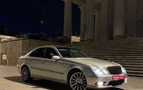 Mercedes-Benz E-Класс, 2004 год, 999 999 рублей, 8 фотография