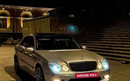 Mercedes-Benz E-Класс, 2004 год, 999 999 рублей, 4 фотография
