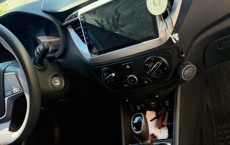 Hyundai Solaris II рестайлинг, 2019 год, 1 600 000 рублей, 10 фотография