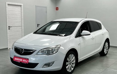 Opel Astra J, 2011 год, 650 000 рублей, 1 фотография