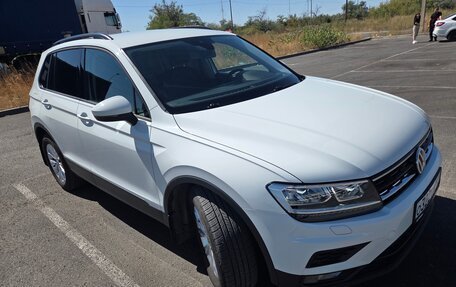 Volkswagen Tiguan II, 2019 год, 2 150 000 рублей, 3 фотография