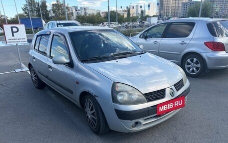Renault Clio III, 2002 год, 285 000 рублей, 2 фотография