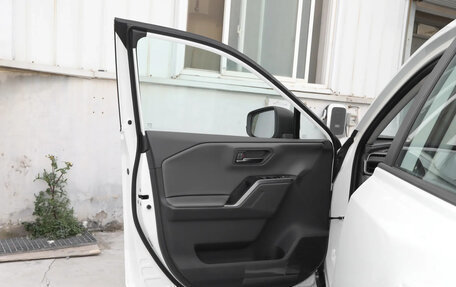 Toyota RAV4, 2026 год, 4 389 605 рублей, 33 фотография