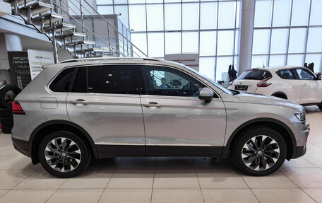 Volkswagen Tiguan II, 2018 год, 2 750 000 рублей, 5 фотография