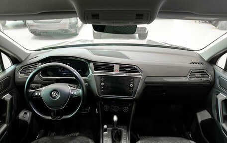 Volkswagen Tiguan II, 2018 год, 2 750 000 рублей, 17 фотография