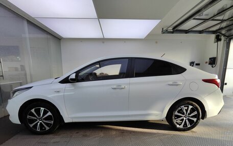 Hyundai Solaris II рестайлинг, 2017 год, 1 029 000 рублей, 8 фотография