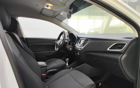 Hyundai Solaris II рестайлинг, 2017 год, 1 029 000 рублей, 11 фотография