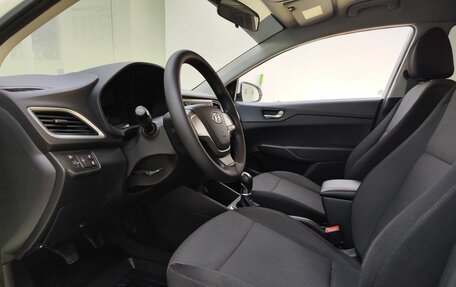 Hyundai Solaris II рестайлинг, 2017 год, 1 029 000 рублей, 16 фотография