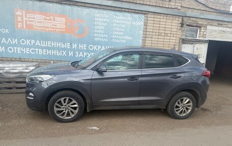Hyundai Tucson III, 2017 год, 1 890 000 рублей, 2 фотография