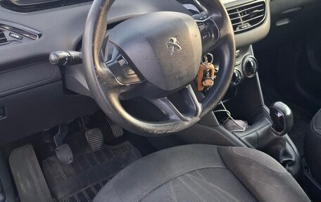 Peugeot 208 II, 2013 год, 520 000 рублей, 8 фотография