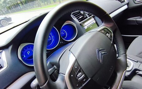 Citroen C4 II рестайлинг, 2015 год, 1 200 000 рублей, 24 фотография