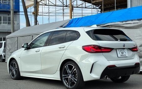 BMW 1 серия, 2022 год, 1 878 000 рублей, 4 фотография
