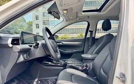 Ford Escort, 2022 год, 999 000 рублей, 9 фотография