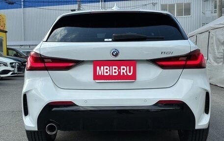 BMW 1 серия, 2022 год, 1 878 000 рублей, 8 фотография