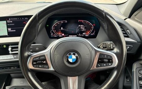 BMW 1 серия, 2022 год, 1 878 000 рублей, 9 фотография