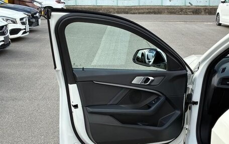 BMW 1 серия, 2022 год, 1 878 000 рублей, 34 фотография