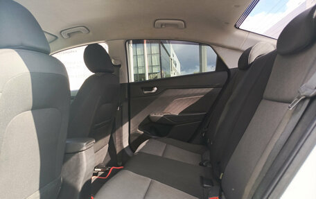 Hyundai Solaris II рестайлинг, 2017 год, 908 000 рублей, 12 фотография