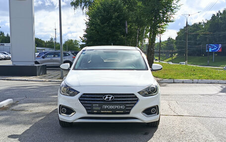 Hyundai Solaris II рестайлинг, 2017 год, 908 000 рублей, 2 фотография